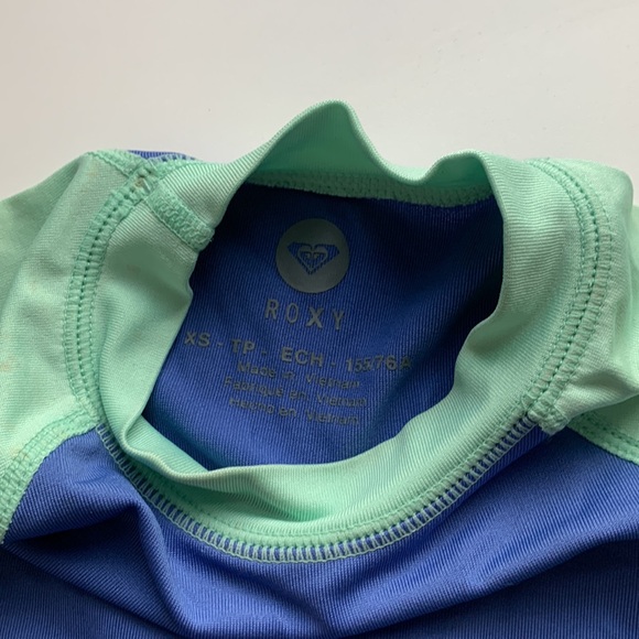 Roxy long sleeve swimming t-shirt - Picture 3 of 4